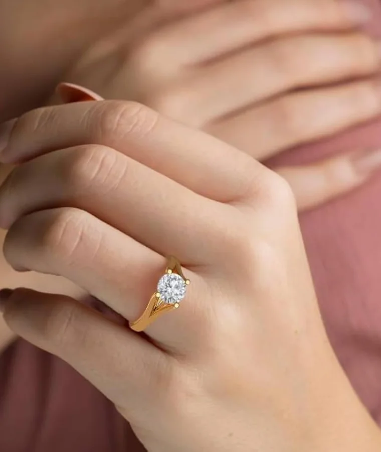 womens natural diamond engagement rings