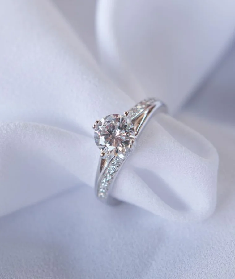 womens silver natural diamond rings