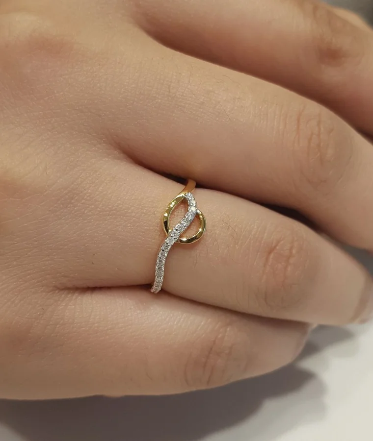 womens rose gold natural diamond rings