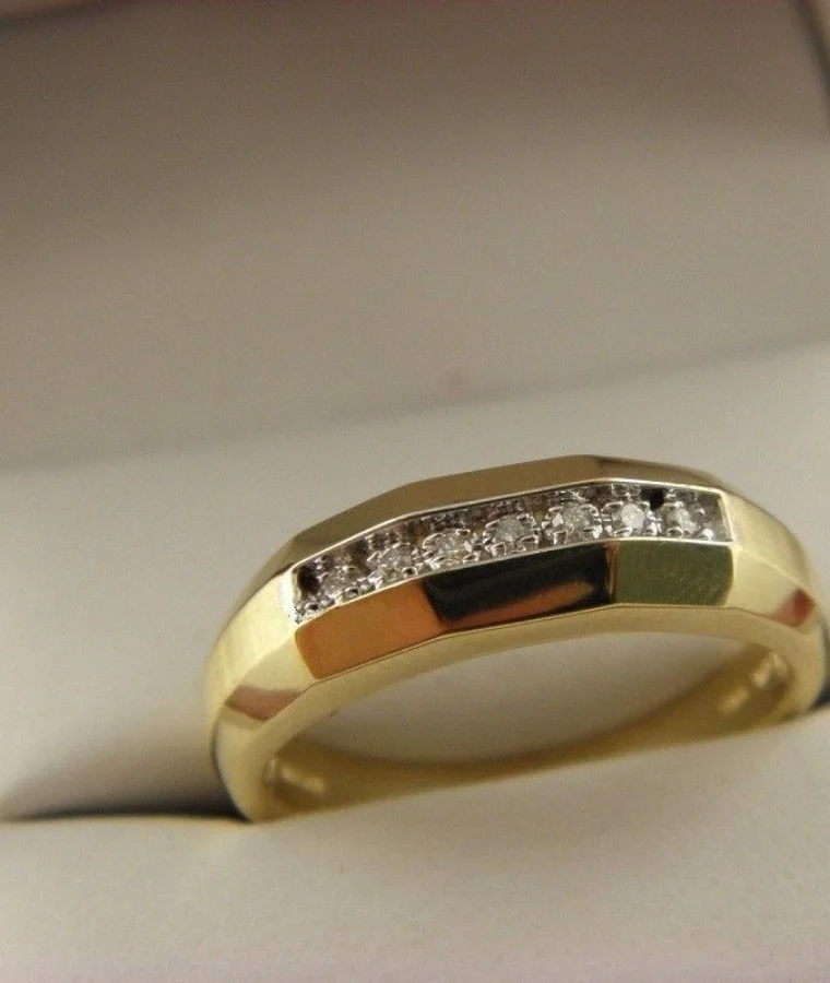 Mens natural diamond wedding rings